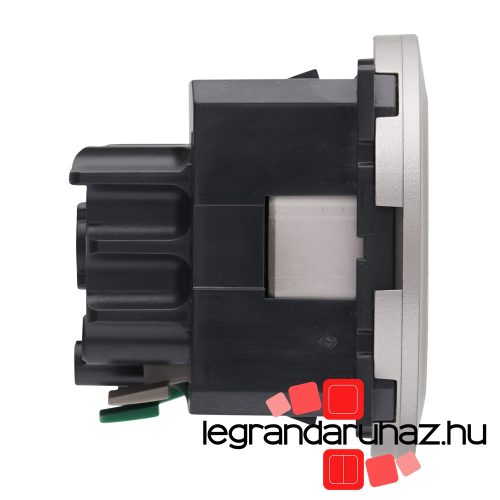 Legrand Céliane 2P+F csatlakozóaljzat, falsíkba illeszkedő titán betéttárcsával, biztonsági zsaluval, rugós bekötéssel, Legrand 067167