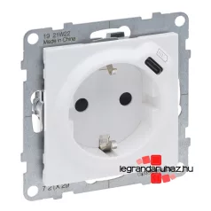   Legrand Suno 2P+F csatlakozóaljzat+ USB C-túpusú töltőaljzat, fehér, Legrand 721129