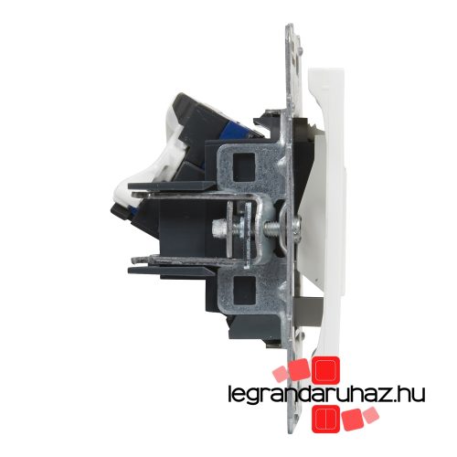 Legrand Suno 1xRJ45 Cat. 6 UTP csatlakozóaljzat fehér, Legrand 721152