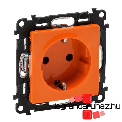 Legrand Valena Life 2P+F csatlakozóaljzat gyerkemvédelemmel, narancssárga betéttárcsával, Legrand 753229