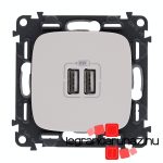 Valena Allure Kettős USB töltőaljzat, burkolattal, Gyöngyház, Legrand 754999