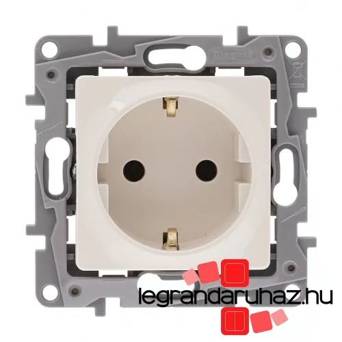 Legrand Niloé 2P+F csatlakozóaljzat biztonsági zsalu nélkül, bézs, Legrand 764639