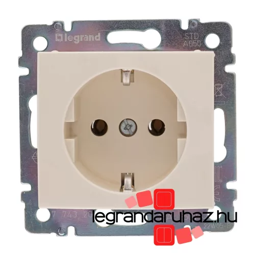 Legrand Valena 2P+F csatlakozóaljzat elefántcsont, Legrand 774320