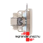 Legrand Valena 2P+F csatlakozóaljzat elefántcsont, Legrand 774320