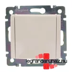Legrand Valena 2P+F csatlakozóaljzat csapófedéllel, elefántcsont, Legrand 774322