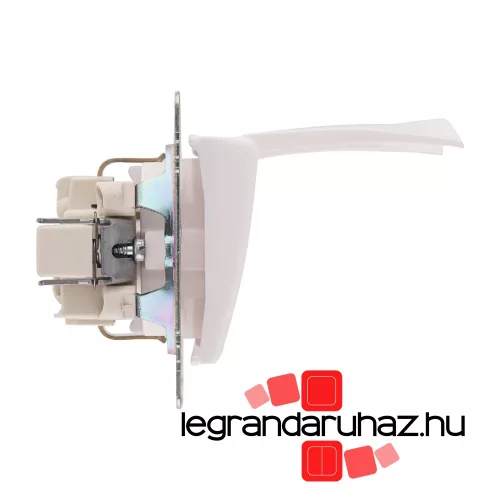 Legrand Valena 2P+F csatlakozóaljzat csapófedéllel, fehér, Legrand 774422