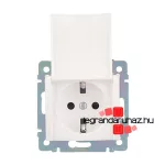 Legrand Valena 2P+F csatlakozóaljzat csapófedéllel, fehér, Legrand 774422