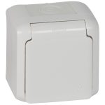 Forix IP44 falon kívüli 2P+F földelt csatlakozóaljzat, 16A, csapófedéllel, biztonsági zsaluval, fehér, Legrand 782373