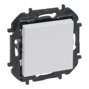   Legrand Niloé Step egypólusú kapcsoló, 10AX, fehér, IP44, Legrand  863101BIP44