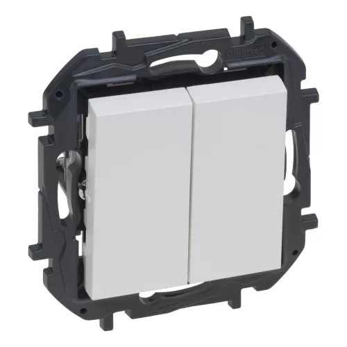 Legrand Niloé Step csillárkapcsoló, 10AX, fehér, IP44, Legrand  863105BIP44