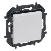   Legrand Niloé Step váltókapcsoló, 10AX, fehér, IP44, Legrand  863106BIP44