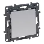 Legrand Niloé Step egypólusú nyomó, 6A, alumínium, Legrand  863309