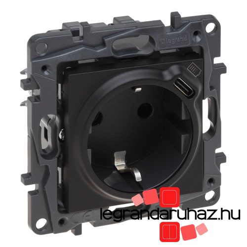 Legrand Niloé Step 2P+F kombinált csatlakozóaljzat + USB-C, (rugós), biztonsági zsaluval, fekete, Legrand  863526