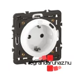 Legrand Céliane  2P+F csatlakozóaljzat + USB-C töltőaljzat 1,5A-5V-7,5W, rugós bekötéssel, burkolattal, fehér, Legrand CB0141