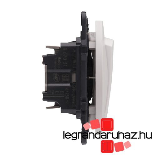 Legrand Céliane egypólusú nyomó, IP44, fehér CF067032IP-CS