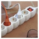 EMOS P1521, Hosszabbító 1,4 m  /  5 aljzat  /  fehér  /  PVC  /  1 mm2