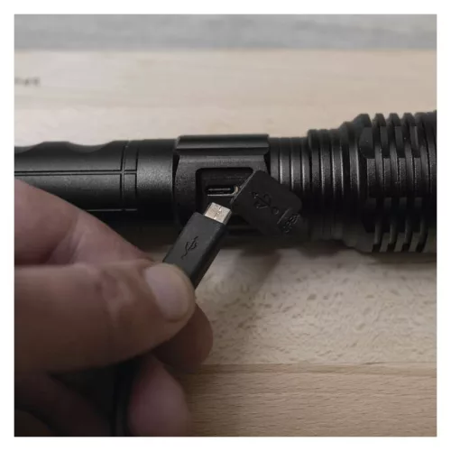 EMOS P3116, LED tölthető fém zseblámpa, 600 lm