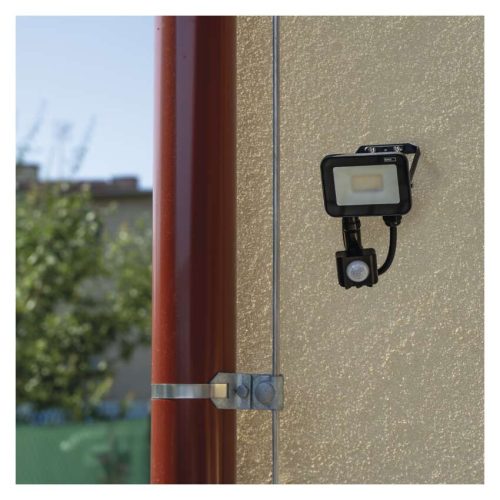 EMOS ZS2712, LED reflektor INOVO 10W 1100lm mozgásérzékelőve IP65 term. fehér