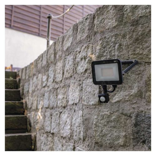 EMOS ZS2722, LED reflektor INOVO 20W 2200lm mozgásérzékelőve IP65 term. fehér