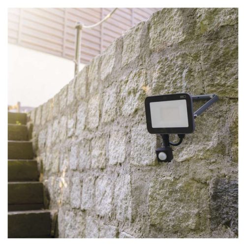 EMOS ZS2732, LED reflektor INOVO 30W 3300lm mozgásérzékelőve IP65 term. fehér